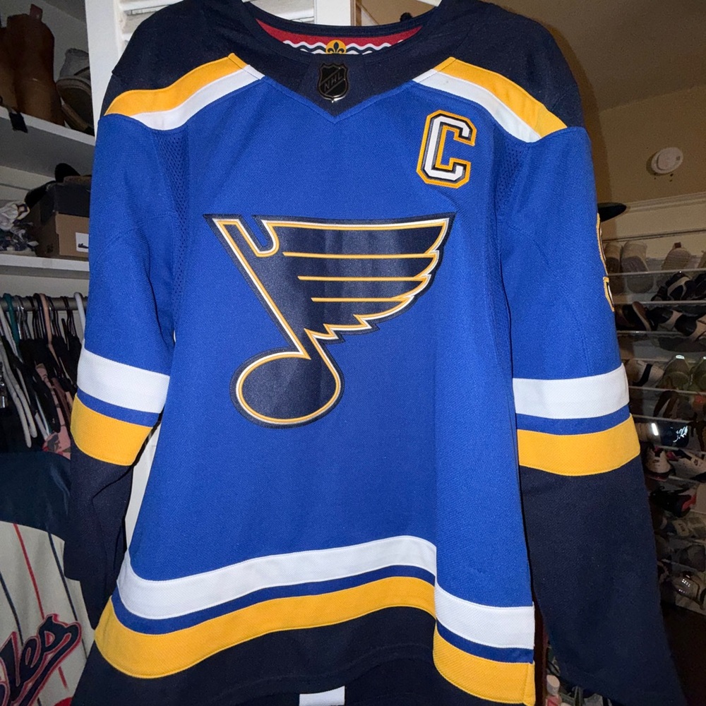 Adidas Men’s St. Louis Blues #90 Ryan O’Reilly Authentic NHL Jersey – Size 44